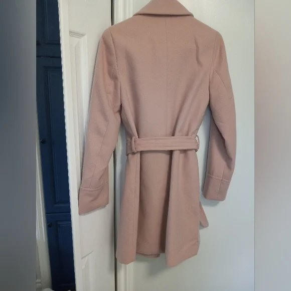 Dynamite Coat - Picture 2 of 3